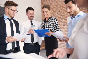 close-up-people-working-office_329181-16056