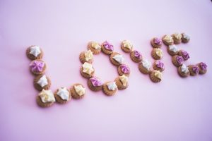 love-message-with-cookies_1361-296